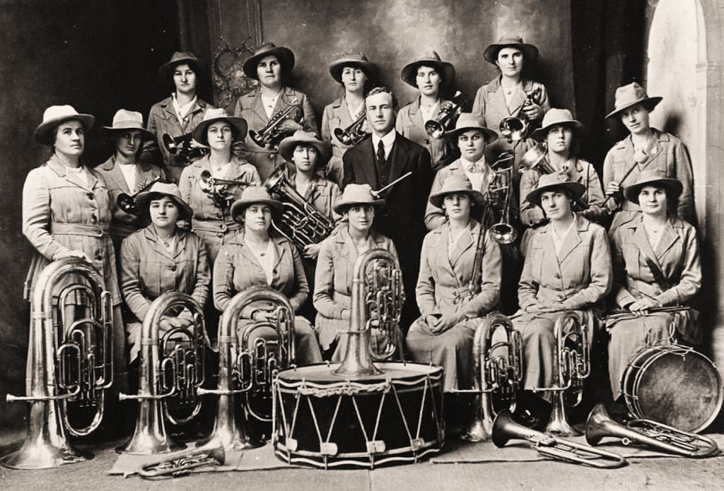 19140000_Clare-Girls_Brass_phot3428