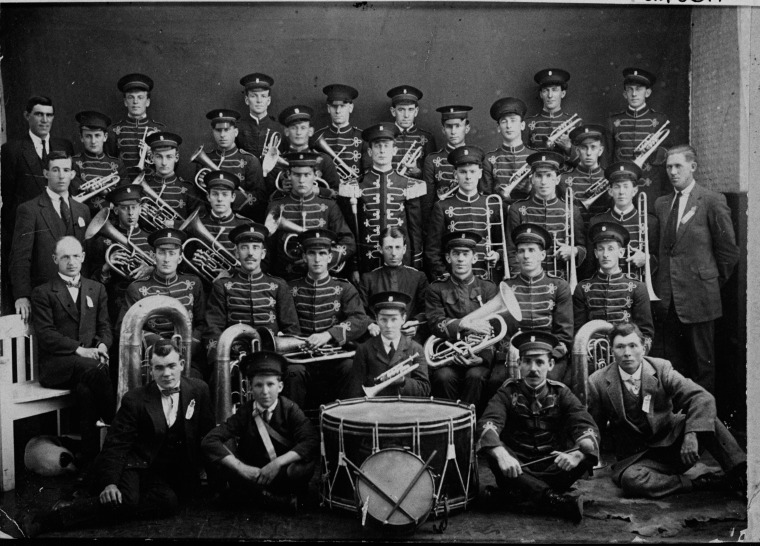 19210000_Collie-Brass-Band_slwa_b3507727_1