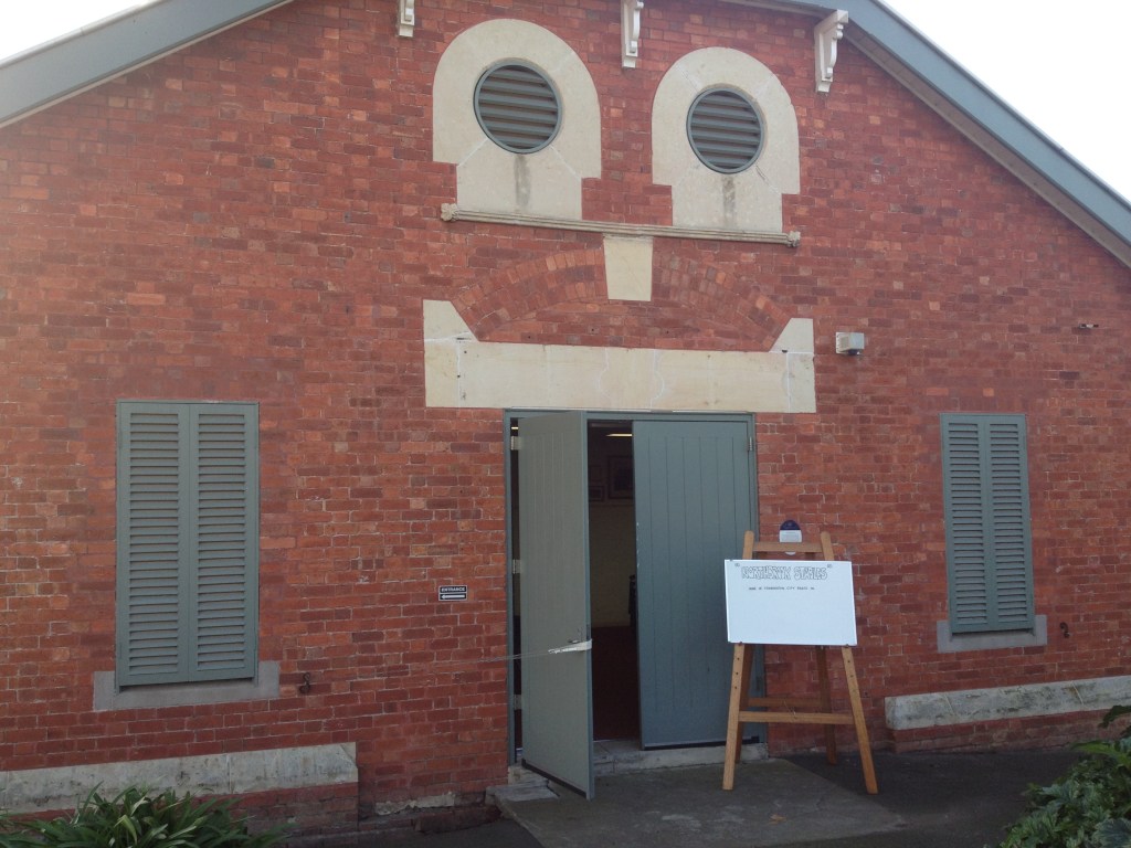 20130727_Northbrook-Stables_south-side